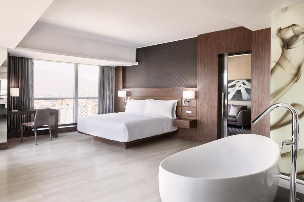 AC Hotel by Marriott Santiago Costanera Center