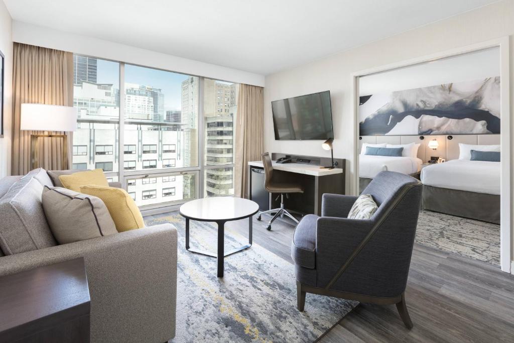 Delta Hotels by Marriott Vancouver Downtown Suites