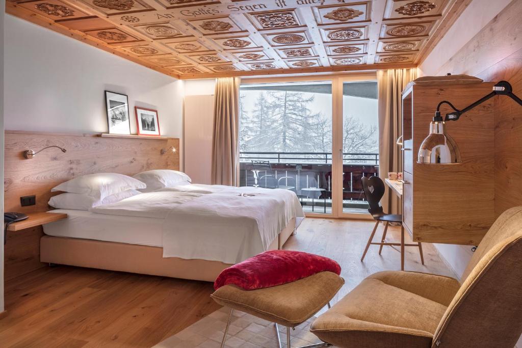 Swiss Alpine Hotel Allalin