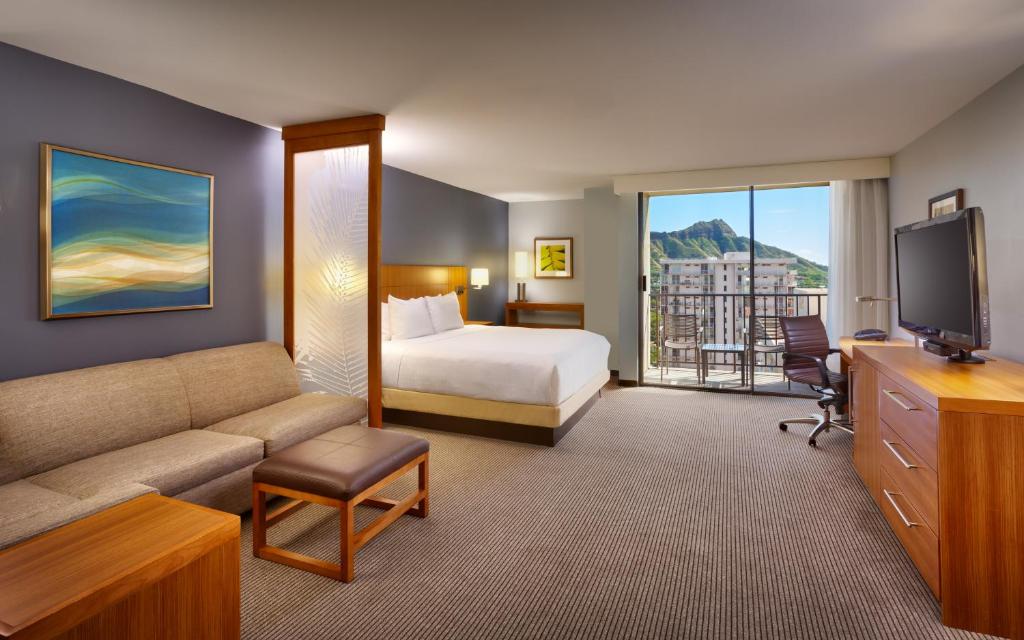 Hyatt Place Waikiki Beach