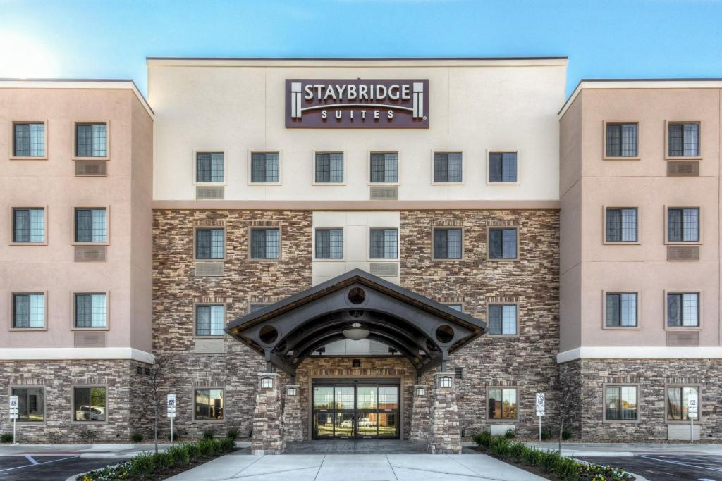 Staybridge Suites St Louis - Westport, an IHG hotel