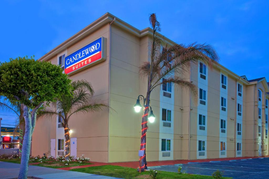 Candlewood Suites LAX Hawthorne, an IHG Hotel