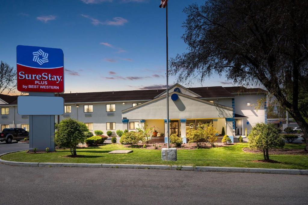 SureStay Plus by Best Western Reading North