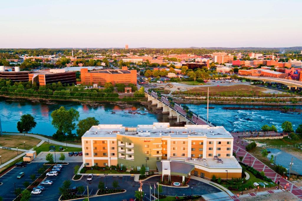 Courtyard by Marriott Columbus Phenix City