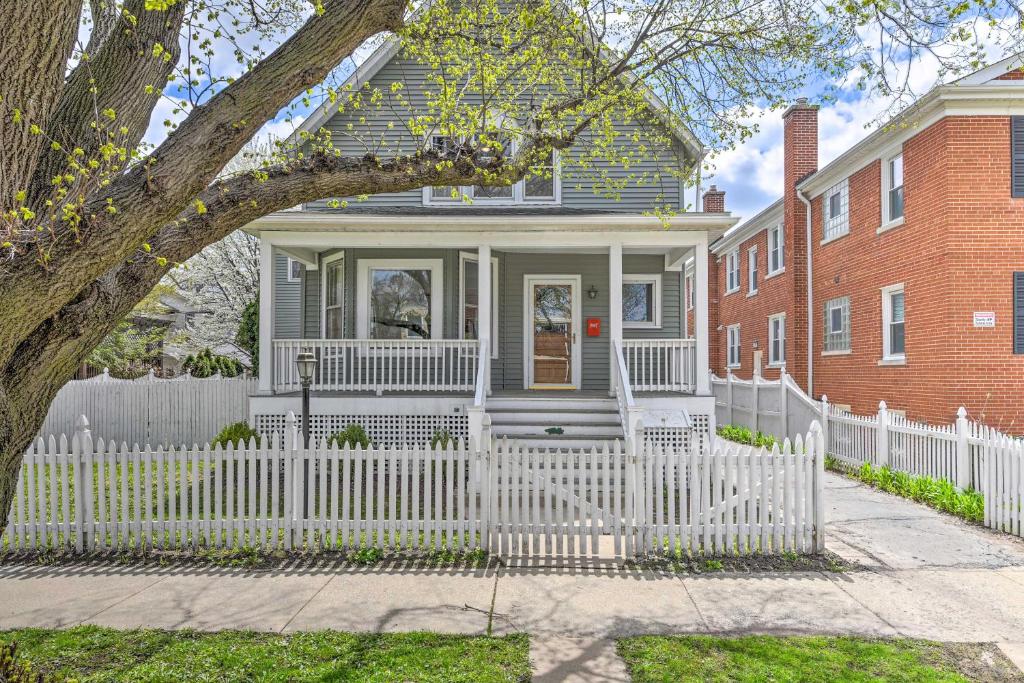 Charming Oak Park Home with Private Fire Pit!